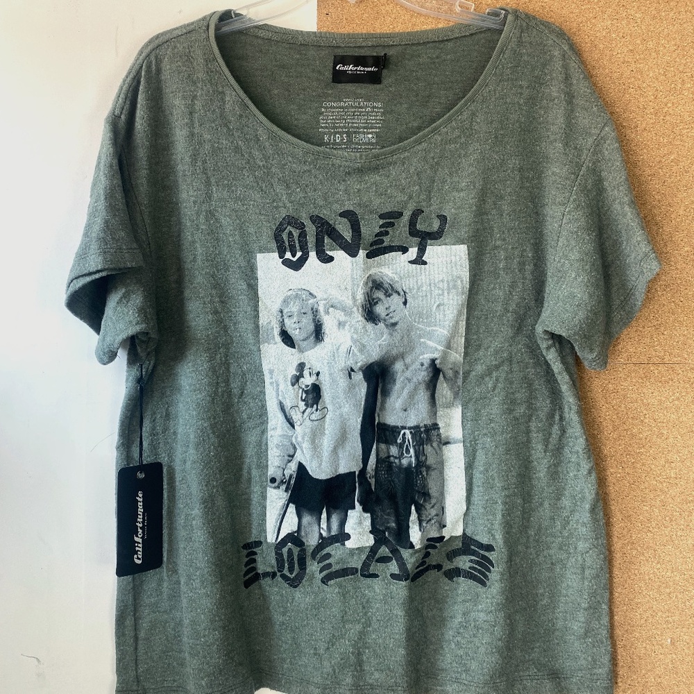 Califortunate Venice Beach Only Locals super soft cashmere feel tee NWT